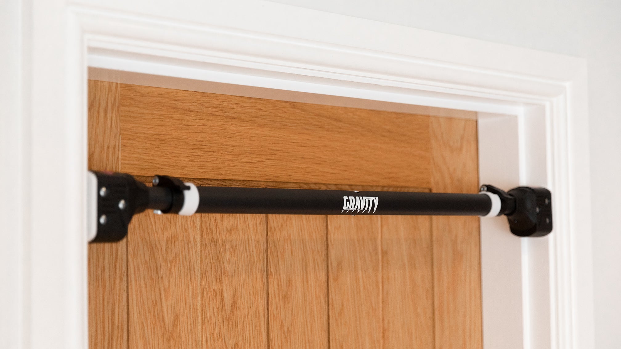 Pull bar on door online